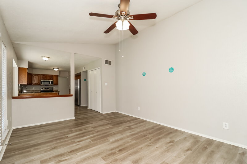 2,245/Mo, 1400 Barbara Ln Arlington, TX 76018 Family Room View