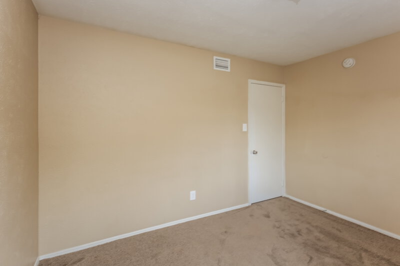 2,245/Mo, 1400 Barbara Ln Arlington, TX 76018 Bedroom View 4