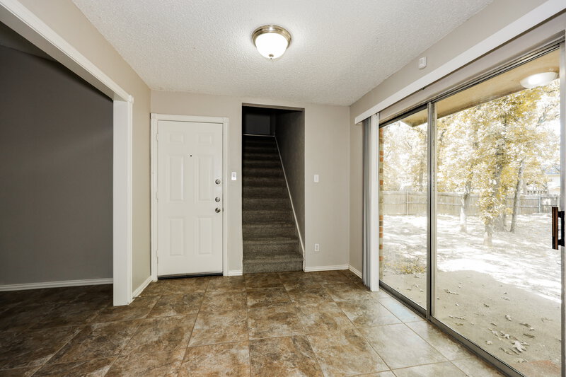 1,835/Mo, 720 Lake Crest Pkwy Azle, TX 76020 Dining Room View