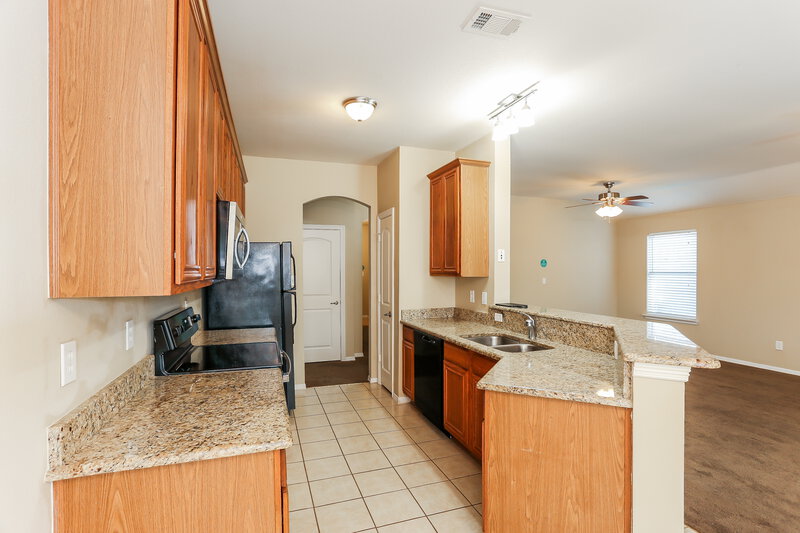 2,270/Mo, 1104 New Meadow Dr Azle, TX 76020 Kitchen View 3