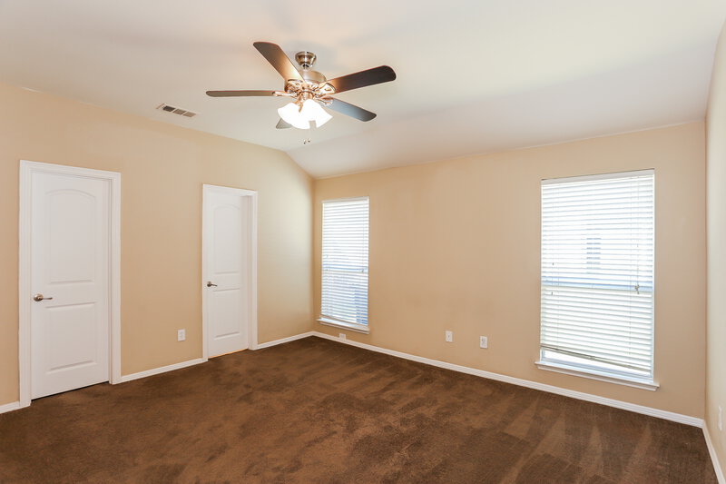 2,270/Mo, 1104 New Meadow Dr Azle, TX 76020 Main Bedroom View