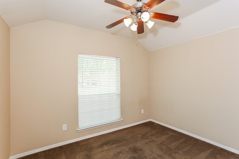 2,270/Mo, 1104 New Meadow Dr Azle, TX 76020 Bedroom View