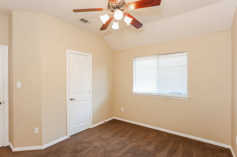 2,270/Mo, 1104 New Meadow Dr Azle, TX 76020 Bedroom View 2
