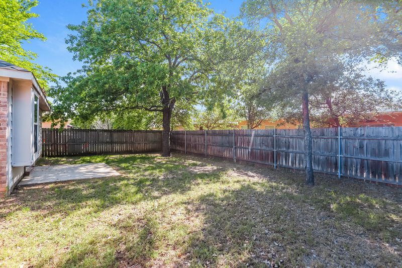 2,270/Mo, 1104 New Meadow Dr Azle, TX 76020 Exterior View