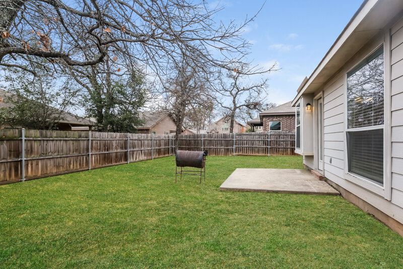 2,270/Mo, 1104 New Meadow Dr Azle, TX 76020 Rear View 2