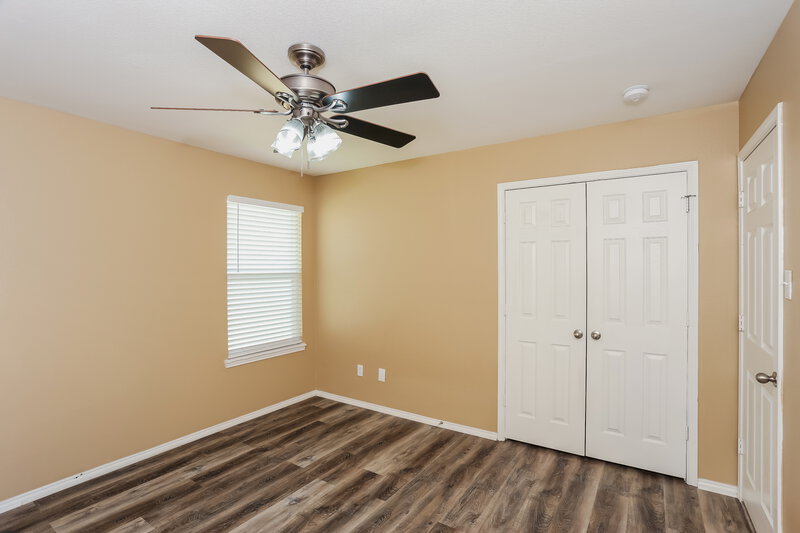 2,240/Mo, 848 Grant St Burleson, TX 76028 Bedroom View
