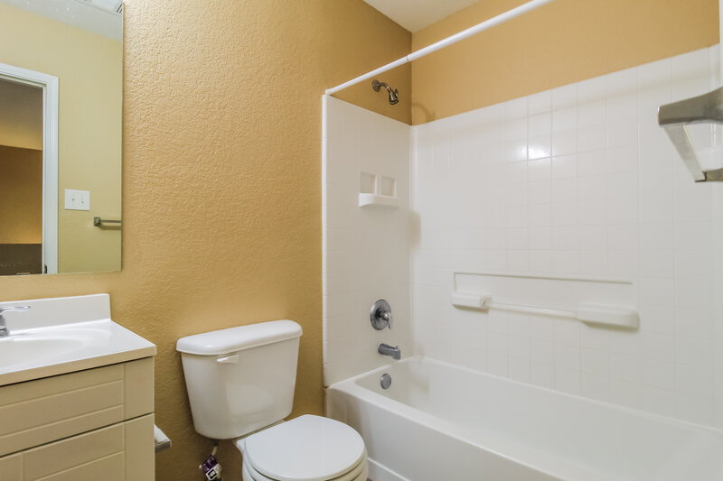 3,040/Mo, 1837 Wickham Dr Burleson, TX 76028 Bathroom View