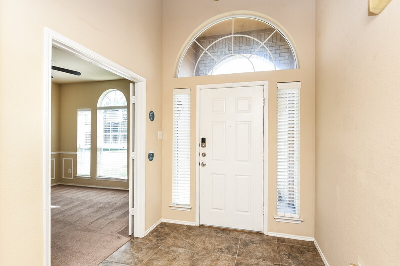 1,915/Mo, 1313 Pepperfield Ct Burleson, TX 76028 Foyer View