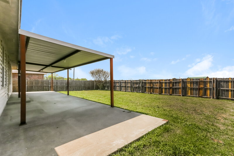 1,890/Mo, 129 Phlox Ln Burleson, TX 76028 Rear View