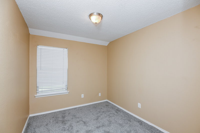 1,815/Mo, 1025 McKavett Dr Burleson, TX 76028 Bedroom View 3