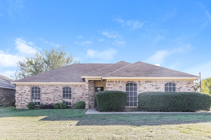 1,915/Mo, 617 Parkview Dr Burleson, TX 76028 External View