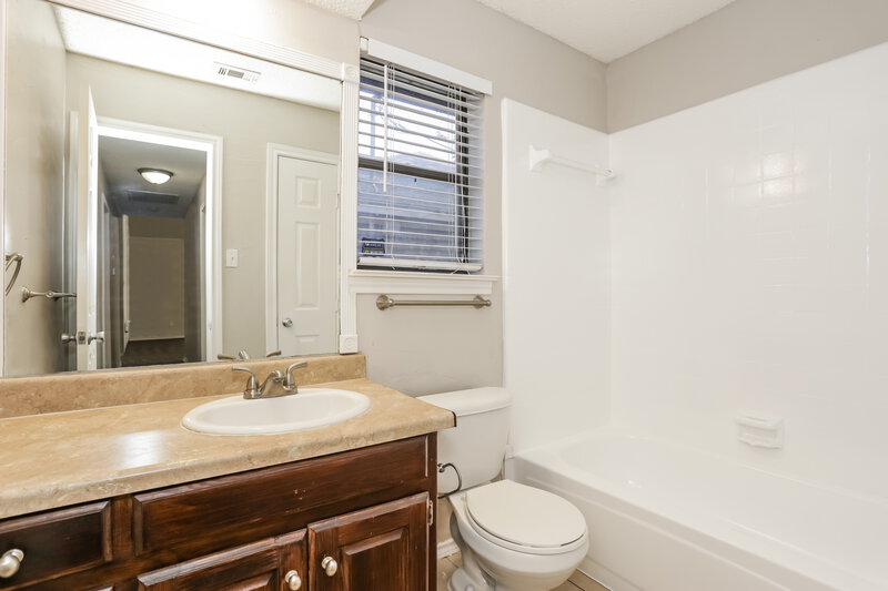 1,915/Mo, 617 Parkview Dr Burleson, TX 76028 Misc View 15