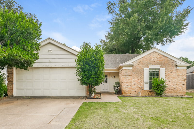 2,065/Mo, 406 Wild Oak Ln Euless, TX 76039 External View
