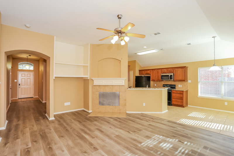 2,475/Mo, 1414 Cowtown Dr Mansfield, TX 76063 Living Room View