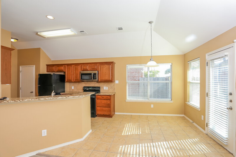 2,475/Mo, 1414 Cowtown Dr Mansfield, TX 76063 Dining Room View