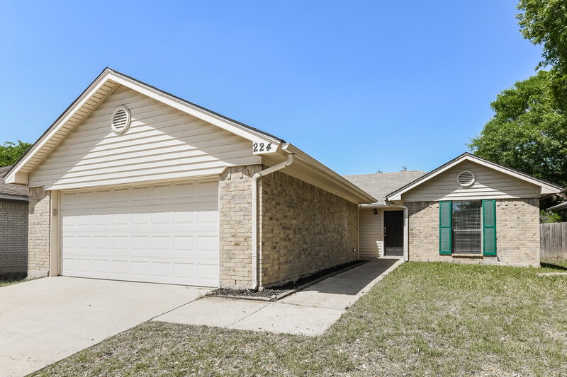 1,715/Mo, 224 N Bugle Dr Fort Worth, TX 76108 External View