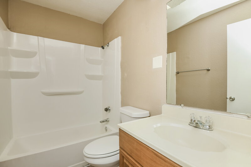 1,715/Mo, 224 N Bugle Dr Fort Worth, TX 76108 Bathroom View