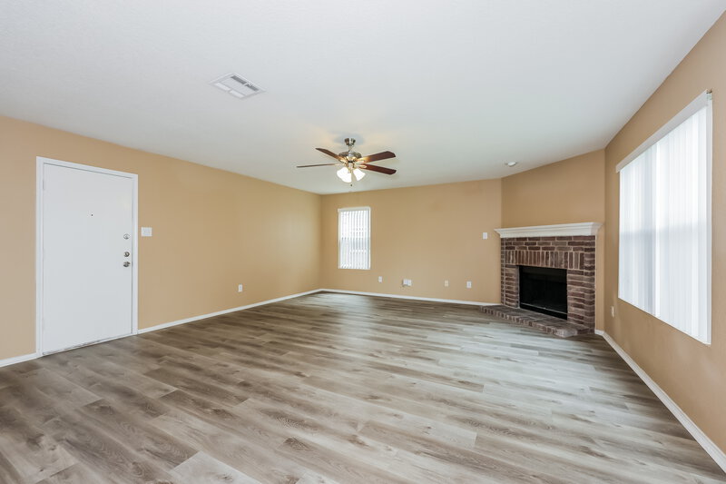 2,505/Mo, 10021 Blue Bell Dr Fort Worth, TX 76108 Family Room View