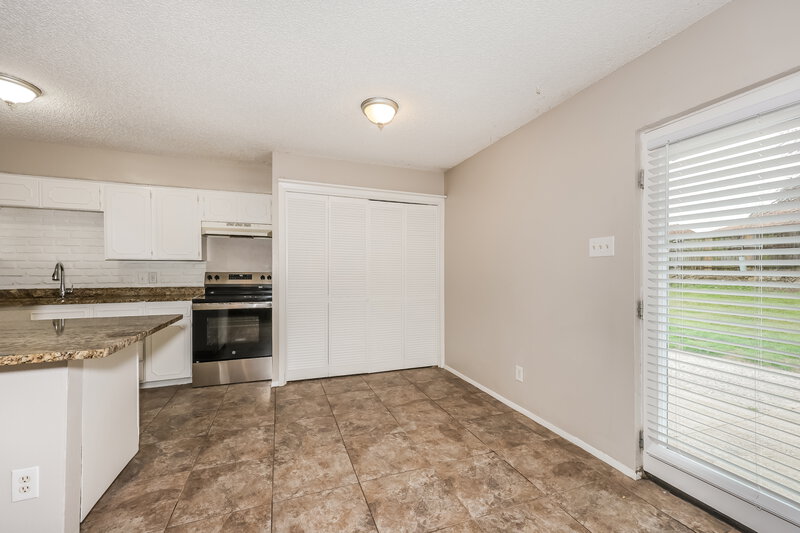 1,665/Mo, 521 Annapolis Dr Fort Worth, TX 76108 Breakfast Nook View