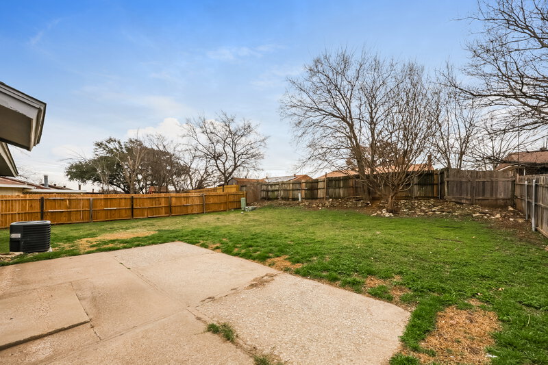 1,665/Mo, 521 Annapolis Dr Fort Worth, TX 76108 Rear View
