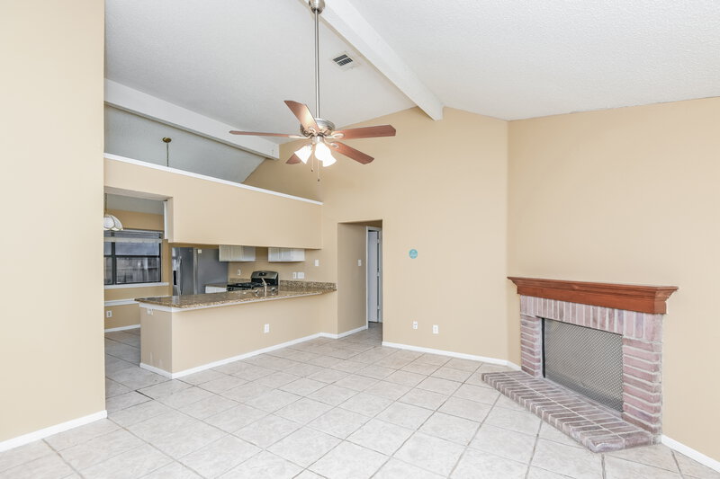 1,910/Mo, 10109 Leatherwood Dr Fort Worth, TX 76108 Living Room View 3