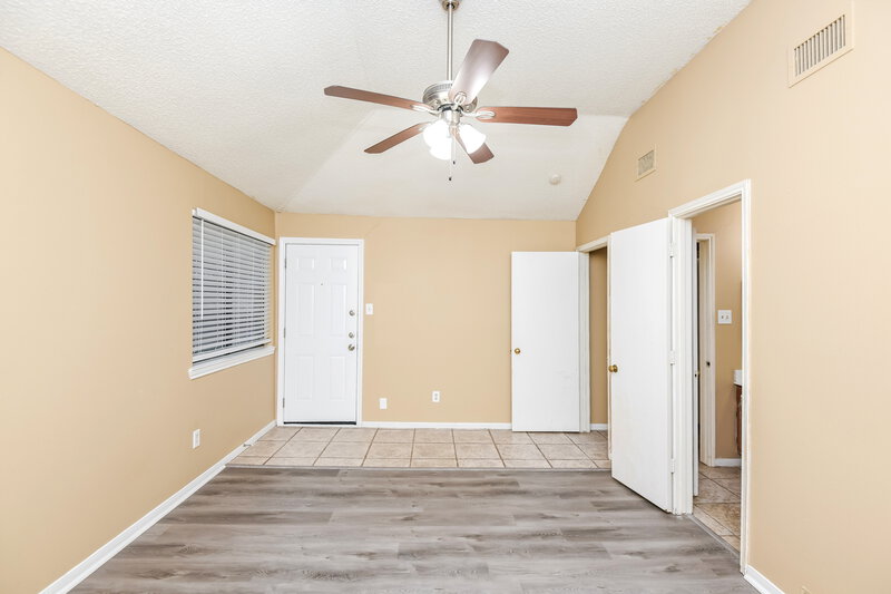 1,910/Mo, 10109 Leatherwood Dr Fort Worth, TX 76108 Main Bedroom View 2