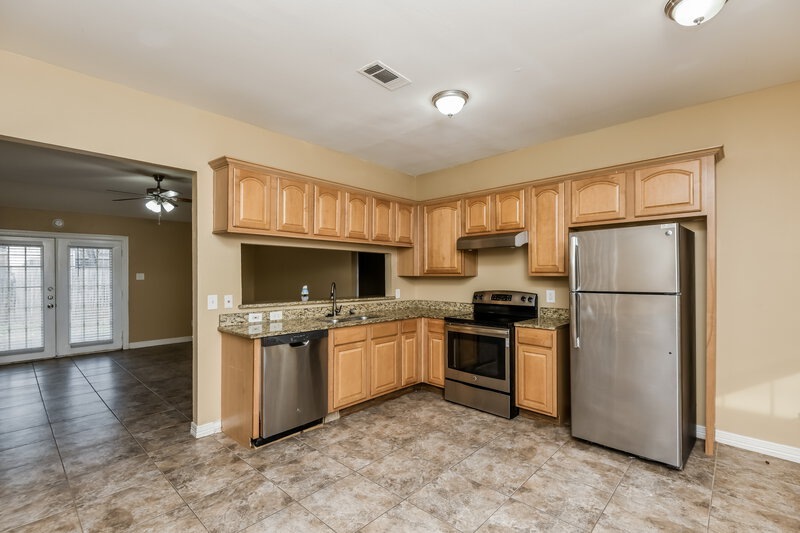 2,120/Mo, 9124 Rowland St White Settlement, TX 76108 Kitchen View 3
