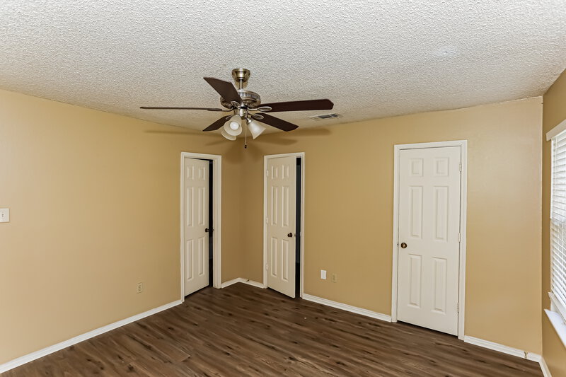 2,060/Mo, 10104 Pack Saddle Trail Fort Worth, TX 76108 Main Bedroom View
