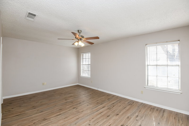 1,895/Mo, 7528 Beckwood Dr Fort Worth, TX 76112 Bedroom View 3