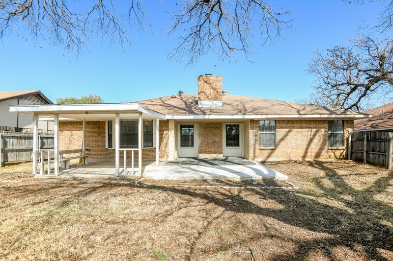 1,895/Mo, 7528 Beckwood Dr Fort Worth, TX 76112 Rear View