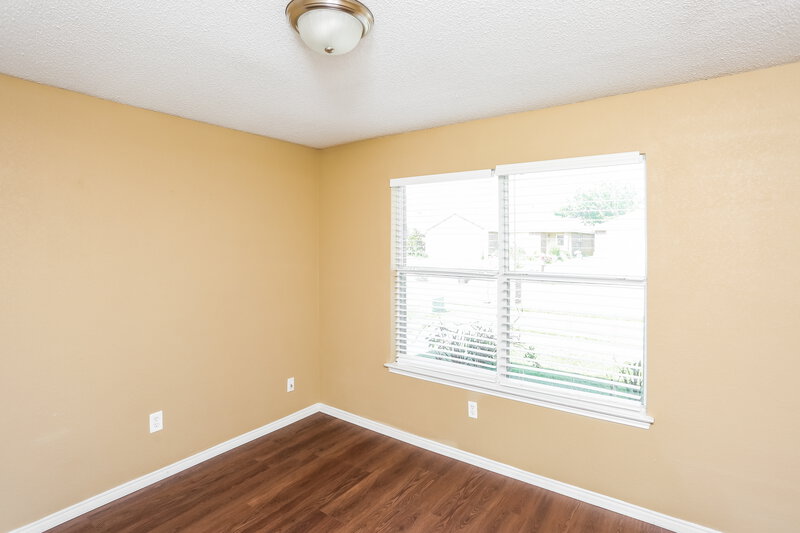 2,120/Mo, 7840 Whitney Ln Fort Worth, TX 76112 Bedroom View