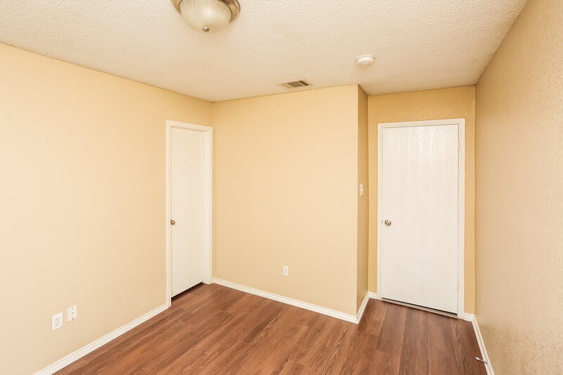 2,120/Mo, 7840 Whitney Ln Fort Worth, TX 76112 Bedroom View 4