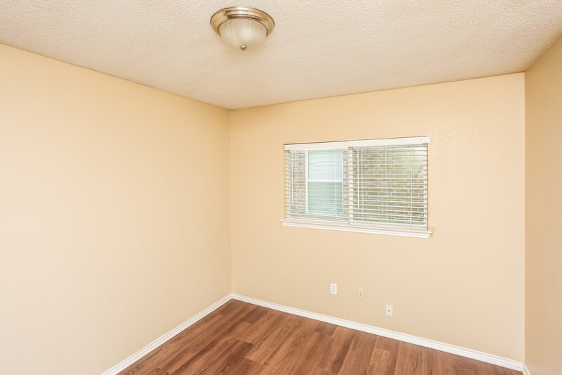 2,120/Mo, 7840 Whitney Ln Fort Worth, TX 76112 Bedroom View 5
