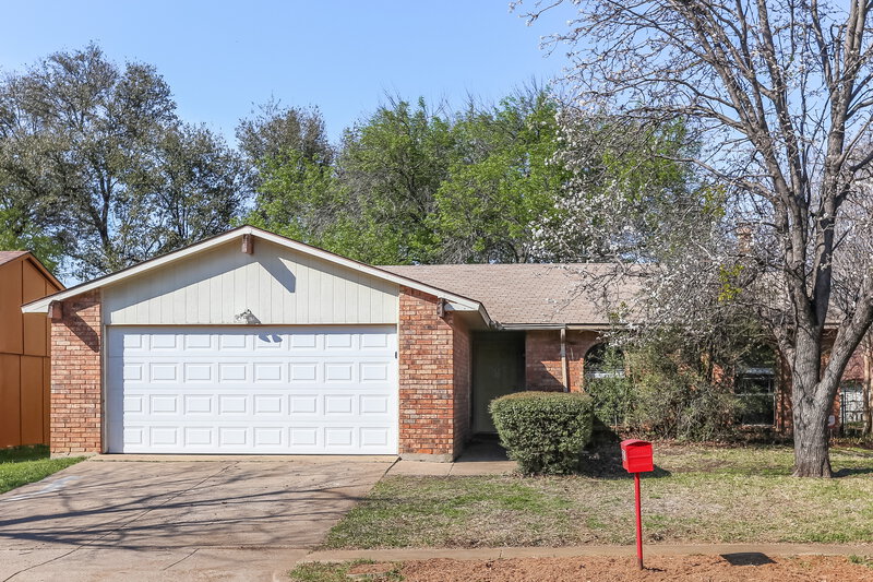 1,975/Mo, 7521 Kingsmill Terrace Fort Worth, TX 76112 External View