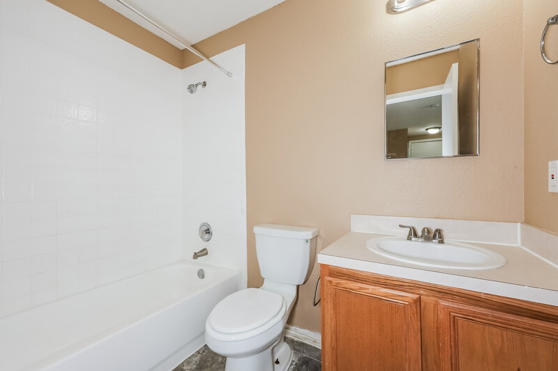 2,095/Mo, 3505 Chapel Pointe Trail Fort Worth, TX 76116 Bathroom View