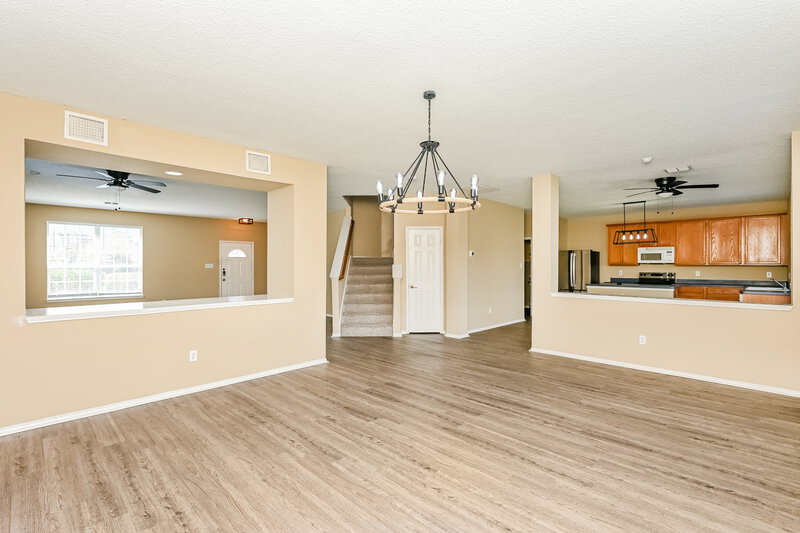 2,240/Mo, 10172 Chapel Springs Trail Fort Worth, TX 76116 Family Room View 2