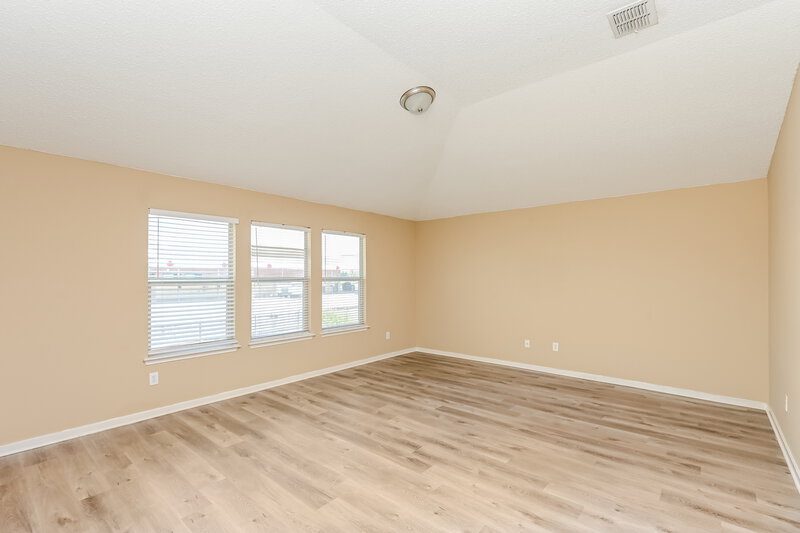 2,240/Mo, 10172 Chapel Springs Trail Fort Worth, TX 76116 Loft View