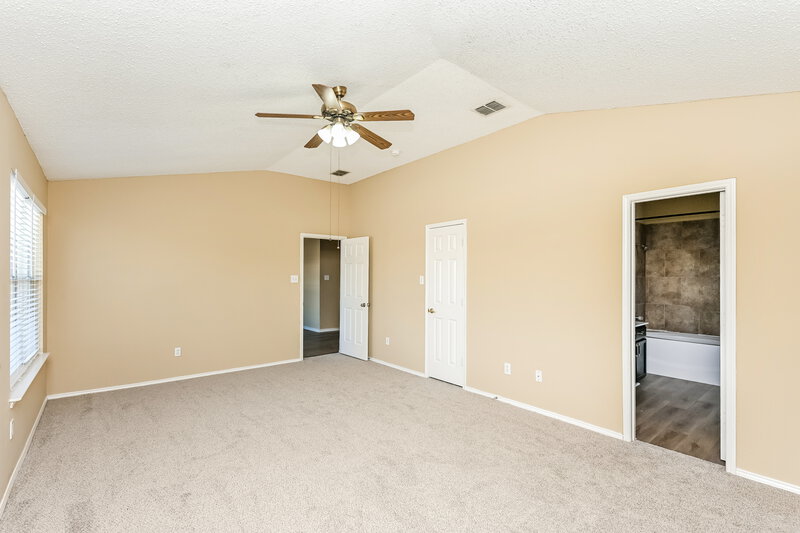 2,240/Mo, 10172 Chapel Springs Trail Fort Worth, TX 76116 Main Bedroom View 2