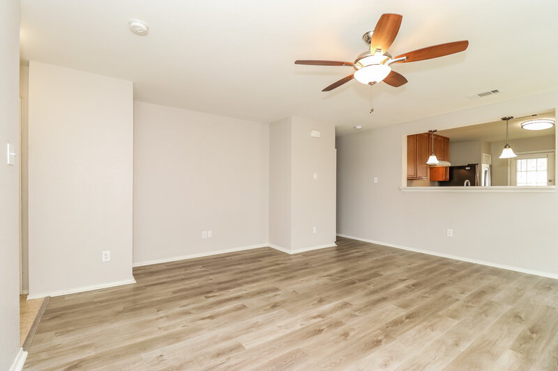 2,080/Mo, 2233 Sims Dr Fort Worth, TX 76119 Living Room View 4