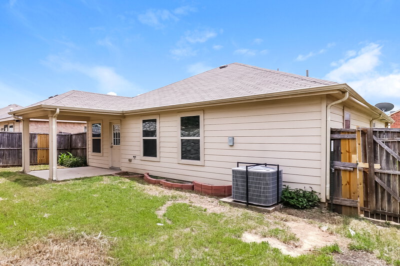 2,080/Mo, 2233 Sims Dr Fort Worth, TX 76119 Rear View