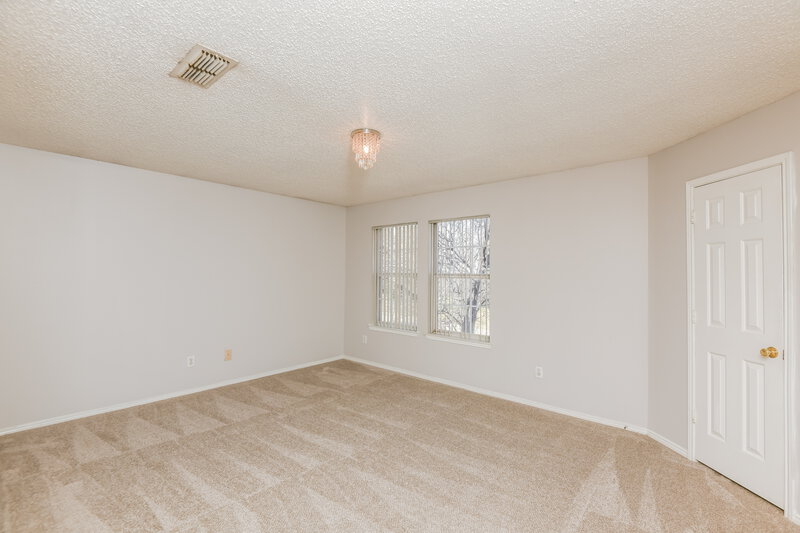 1,910/Mo, 8012 Whitney Ln Fort Worth, TX 76120 Main Bedroom View 2