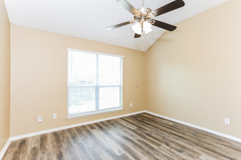 2,395/Mo, 7404 Arbor Park Dr Fort Worth, TX 76120 Main Bedroom View