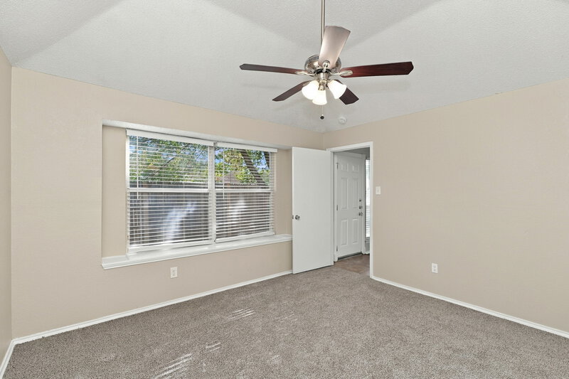 1,765/Mo, 7400 Ashcroft Circle Fort Worth, TX 76120 Primary Bedroom View 2