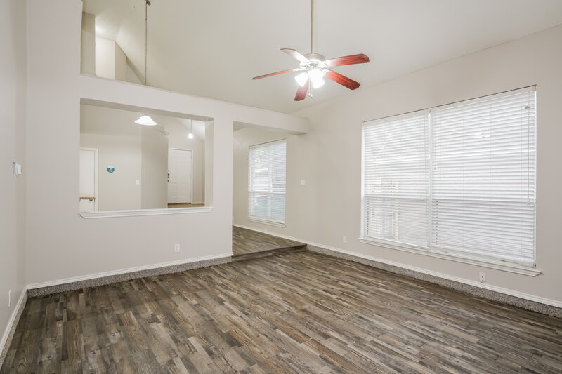 2,085/Mo, 7456 Arbor Hill Dr Fort Worth, TX 76120 Living Room View 2