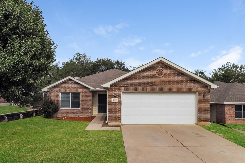 2,130/Mo, 8105 Colbi Ln Fort Worth, TX 76120 External View