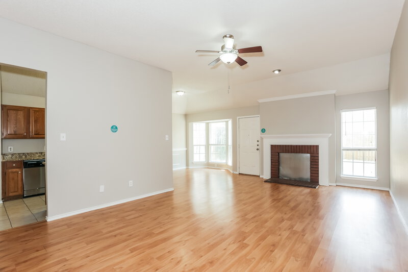 2,050/Mo, 705 Cross Ridge Circle N Fort Worth, TX 76120 Misc View 2