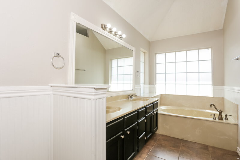 2,050/Mo, 705 Cross Ridge Circle N Fort Worth, TX 76120 Misc View 11