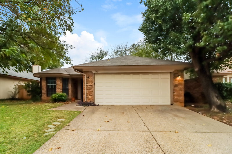 0/Mo, 620 Sandy Trail Fort Worth, TX 76120 External View