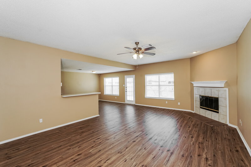 1,955/Mo, 4008 Cypress Gardens Dr Fort Worth, TX 76123 Living Room View 2