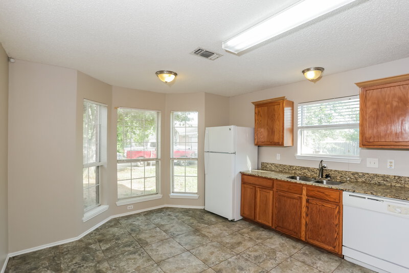 1,700/Mo, 4163 Cypress Gardens Ct Fort Worth, TX 76123 Kitchen View